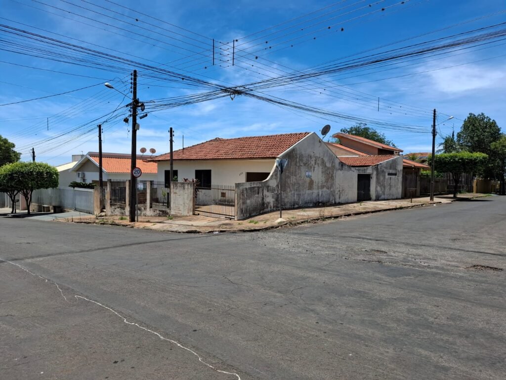 WhatsApp Image 2025-11-27 at 13.04.02 (1)